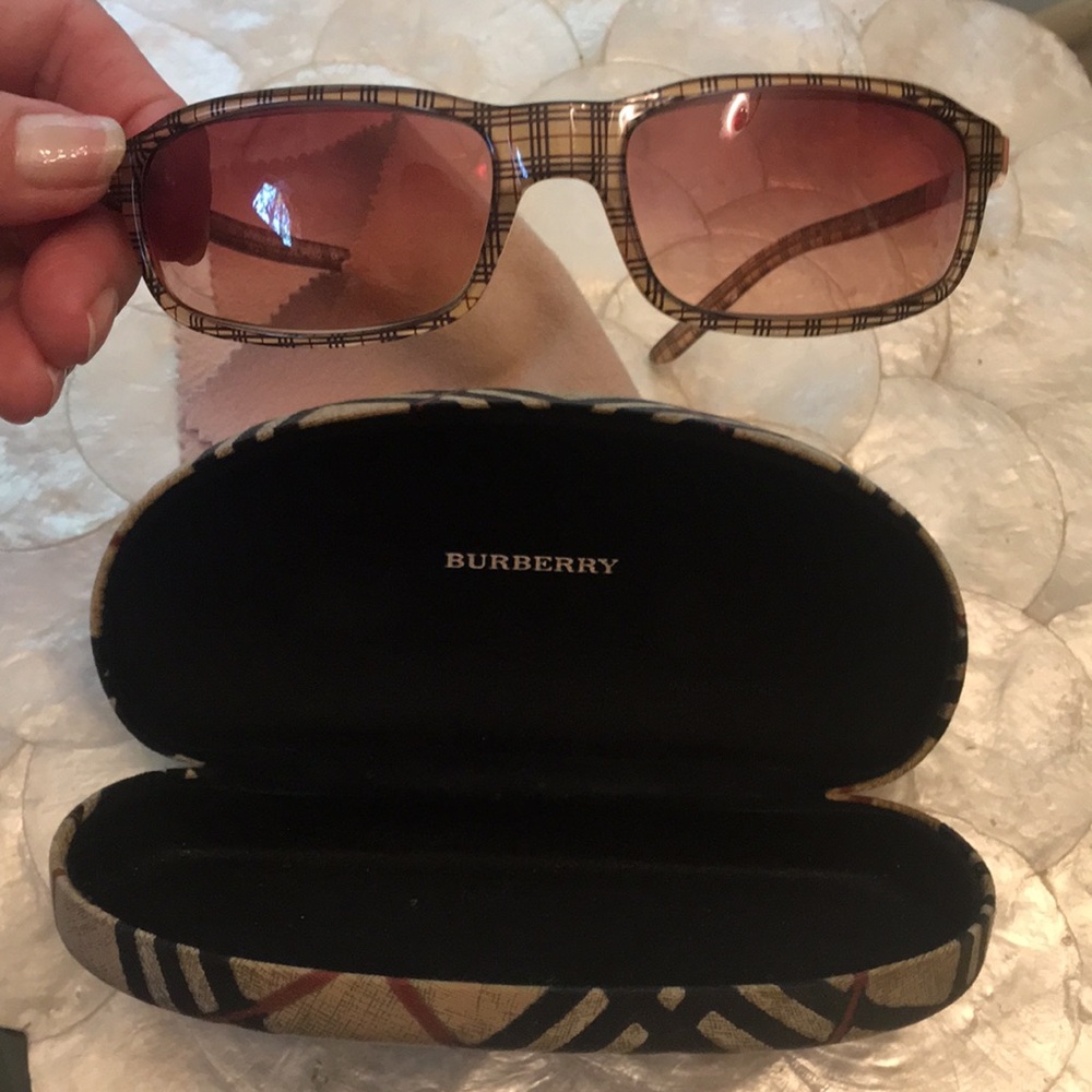 BURBERRY Authentic Unisex Sunglass Frames - PLUS Case & Cleaning Cloth!